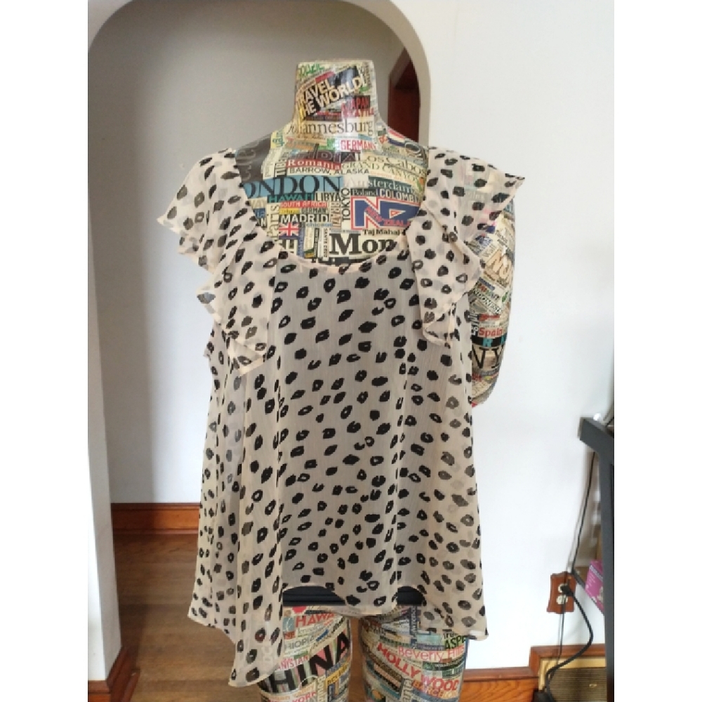 HEAT WAVE SALE! BCBG Cream with Black Sheer Blouse. Size Large. - Picture 8 of 11